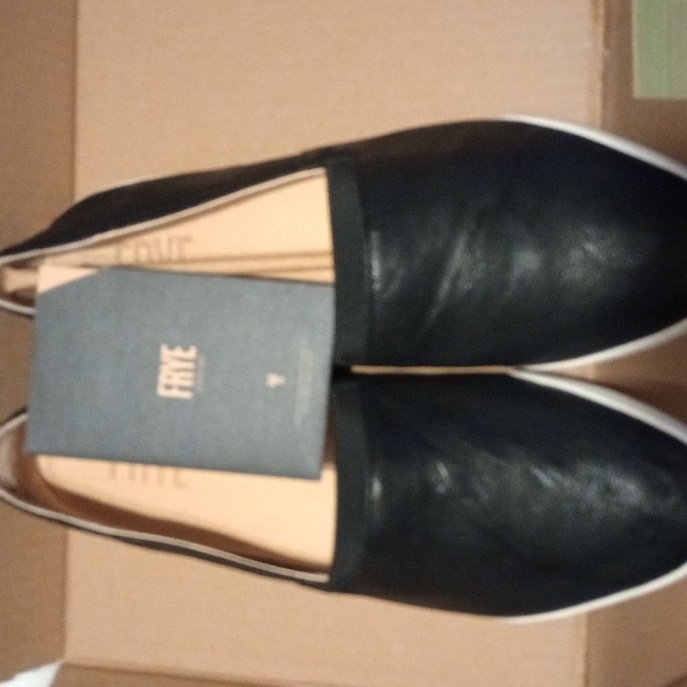 Frye Melanie Slip Ons, Black, NWT  Sz.9.5, Midnight Back, White Rubber Bottoms